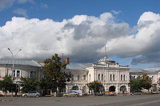 Будущему генералиссимусу паспорт для побега одолжил приказчик вологодского «Пассажа» (на илл.). Фото 2 