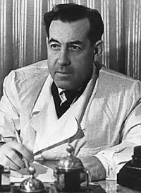 Два замечательных стоматолога — учитель и ученик — запомнились заботой о людях и любовью к ним. Фото 3 