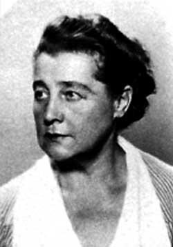 Художница благодаря крестьянским девкам попала в Париж, полвека прожила в Сербии, но почитаема на родине — в Воронеже. Фото 1 