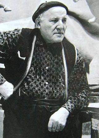 Известный скульптор-монументалист, автор ставшей символом Башкортостана конной статуи Салавата Юлаева в Уфе, Сосланбе́к Таваси́ев родился в высокогорном селении Фаснал на западе Северной Осетии… Фото 1 