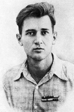 Одна киевская улица за 85 лет сменила имена князя, премьера, эсера, социал-демократа, лётчика, историка и писателя. Фото 7 