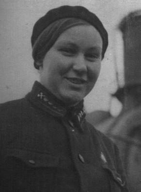 Первая в СССР девушка-машинист руководила первым рубежом московской обороны и 30 лет управляла московской подземкой. Фото 4 