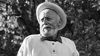 Первый лауреат «детской Нобелевки» среди художников рисовал зелёных коров и логотип кабаре. Фото 2 