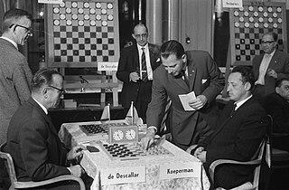 Шашист-самоучка из Суринама на чемпионате мира свёл вничью матч с действующим чемпионом. Фото 2 