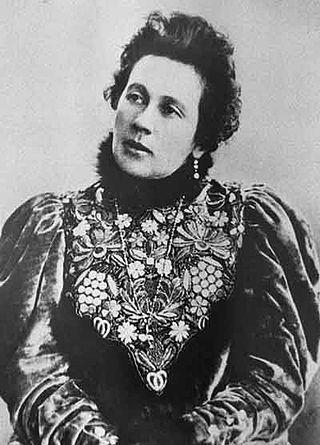 Вождь мирового пролетариата, отдав дворцы народу, сам поселился в усадьбе купчихи. Фото 3 