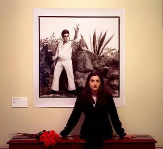 Австралийского фотографа, творчество которой вдохновил Льюис Кэрролл, обвинили в жестоком обращении с детьми. Фото 1 