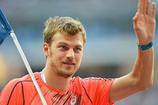 Белый спринтер сумел впервые «выбежать» из 10 секунд на 100-метровке лишь через 42 года после того, как это сделал чернокожий бегун. Фото 3 