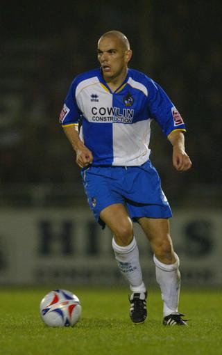 Финалист Кубка Англии, игравший персонально против Криштиану Роналду, ныне работает в Лондонском метро. Фото 3 