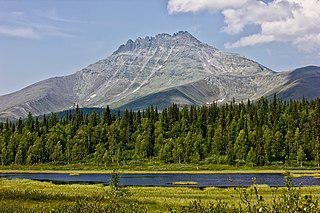 Герой-охотник коми-зырян в мифологии гнался вплоть до Урала то ли за девушкой, то ли за голубым оленем. Фото 1 