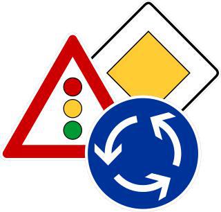 Избавившись от большинства светофоров и дорожных знаков, город свёл к нулю количество ДТП. Фото 4 