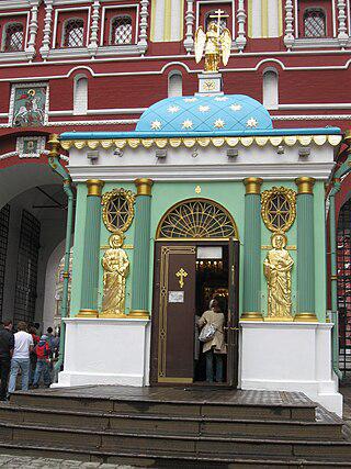 Поэт-комсомолец Александр Жаров воспевал снос Иверской часовни как средство борьбы с карманниками. Фото 1 