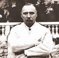 Прежде чем стать почётным гражданином Москвы и владельцем ресторана-концерта, сын угличского крестьянина (на илл.) несколько лет мыл посуду и был официантом. Фото 1 