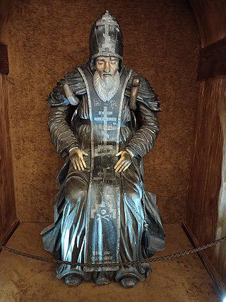 Реставраторы вылечили чудотворную скульптуру с помощью уколов. Фото 1 