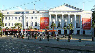 Режиссёр, стремившийся показать «экономическую успешность искусства», обанкротил театр одной постановкой. Фото 1 