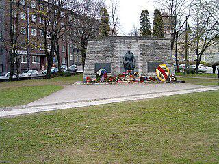 Тынис Мяги — это не только холм, на котором стоял «Бронзовый Солдат», но и эстонский певец, популярный в СССР в 1980-е годы. Фото 2 