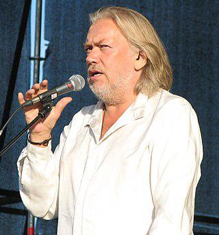 Тынис Мяги — это не только холм, на котором стоял «Бронзовый Солдат», но и эстонский певец, популярный в СССР в 1980-е годы. Фото 3 