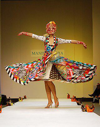 Юбки герцогини спасли жизнь французскому королю. Фото 2 