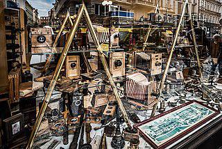 В XXI веке фальсифицировать вакцину (на илл.) так же выгодно, как раритеты, деньги или картины. Фото 3 