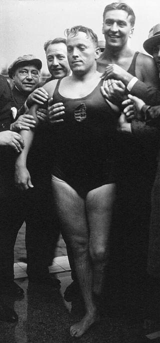 Венгр потерял часть ноги в детстве, но стал двукратным олимпийским чемпионом по водному поло. Фото 2 