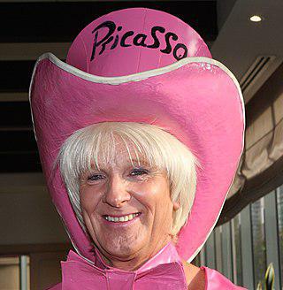 Австралийскому художнику для создания портретов знаменитостей кисть не нужна. Фото 3 