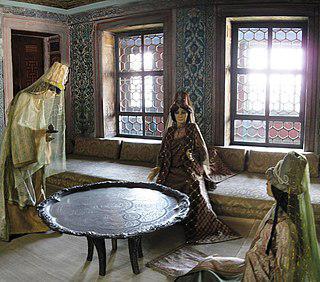 Девушка из албанской деревни стала одной из самых могущественных женщин Османской империи и пережила правление пяти султанов. Фото 1 