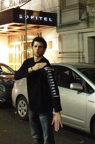 Французский комик изобрёл «антисионистский жест». Фото 2 