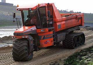 Из навозоразбрасывателя можно сделать полугусеничный самосвал-тяжеловоз. Фото 2 