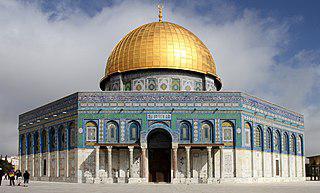 Мусульмане перекрыли иудеям доступ к месту, с которого, по еврейским поверьям, началось сотворение мира. Фото 1 