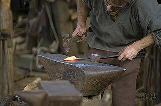 Один из римских императоров, по легенде, был убит мечом собственного изготовления. Фото 2 