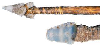 Штык впервые появился в 1647 году во Франции и назывался «байонет», в честь французского города Байонн. Это было укороченное копьё, древко которого вставлялось в канал ствола ружья… Фото 1 