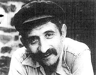 В популярном учебнике американского слависта ударники строят ГЭС, а бездельники сидят на пляже в смокингах. Фото 2 