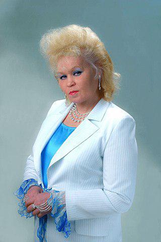 В репертуаре бывшей монтёрши телефонной станции было более тысячи песен. Фото 1 