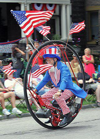 Запатентованное в XIX веке транспортное средство (на&nbsp;илл.) появляется в фантастических фильмах, но не выпускается серийно. Фото 2 