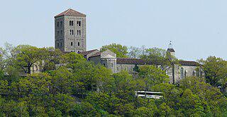 Чтобы сохранить вид на музей, его филантроп выкупил земельный участок, в 10 раз превышающий площадь музейного комплекса. Фото 1