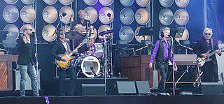 Для исполнения песен «Битлз» нидерландская группа может подолгу разыскивать аутентичные инструменты. Фото 1 