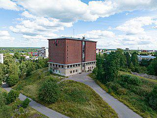 Для здания крупнейшей в Финляндии водонапорной башни (на илл.) власти СССР применения не нашли. Фото 1 