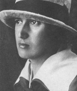 Дочь британской писательницы и сталинского наркома примкнула к диссидентскому движению. Фото 1 