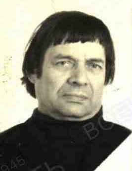 Есть свидетельства, что отец известного советского скульптора — Владимир Маяковский. Фото 1 