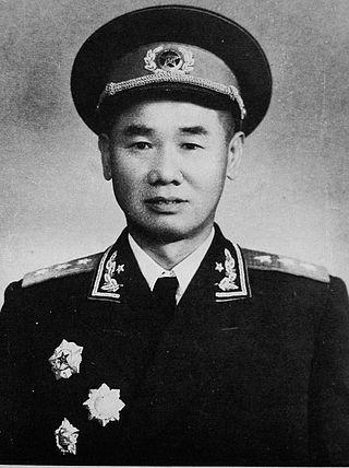 Генерал и его «миллион героев» дали отпор зарвавшимся «красногвардейцам» в Ухани. Фото 3 