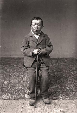 «Хоббита» из Индонезии записывали то в микроцефалы, то в кретины. Фото 3 