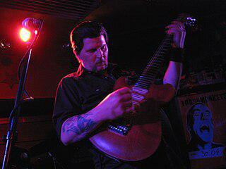 Карлсон купил ружьё Курту Кобейну и создал Землю. Фото 2 