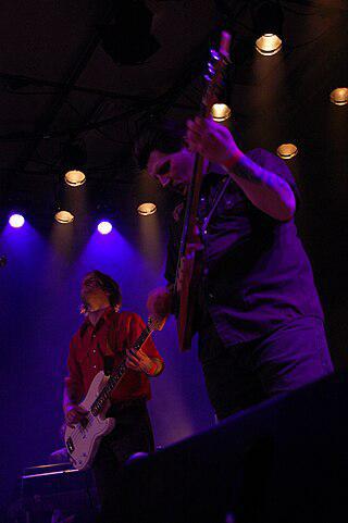 Карлсон купил ружьё Курту Кобейну и создал Землю. Фото 4 