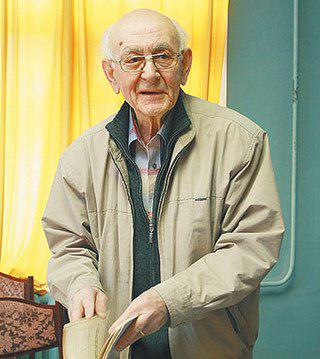 «Космический врач» бессменно обеспечивал успешные выходы в открытый космос. Фото 2 