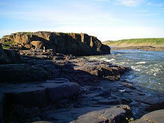 «Кровавый водопад» стал местом массовой резни[en] и убийства двух священников. Фото 2 