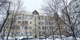 Майоликовый подарок адвокату Плевако от благодарного клиента Мамонтова демонстрируется на Новинском бульваре. Фото 5 