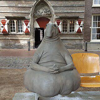 На картинке справа — морской слон, а не то, что вы подумали. Фото 1 