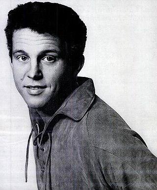 Отсчёт «британского вторжения» принято начинать с триумфа битловского сингла «I Want to Hold Your Hand» над балладой Бобби Винтона в поп-чартах США. Фото 3 