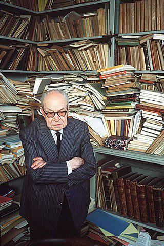 По Дюмезилю, праиндоевропейское обществоruen состояло из жрецов, воинов и простолюдинов. Фото 2 