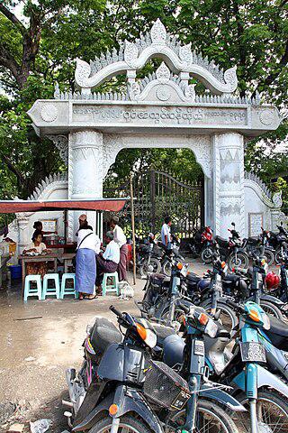 Почти весь товар на крупнейшем в мире рынке «камня жизни» скупается Китаем. Фото 1 