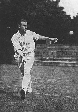 Посланный «человеком-катапультой» мяч мог нокаутировать соперника и улететь с отскока на трибуны. Фото 2 